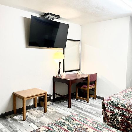 Azure Sky Motel Fort Scott Екстериор снимка